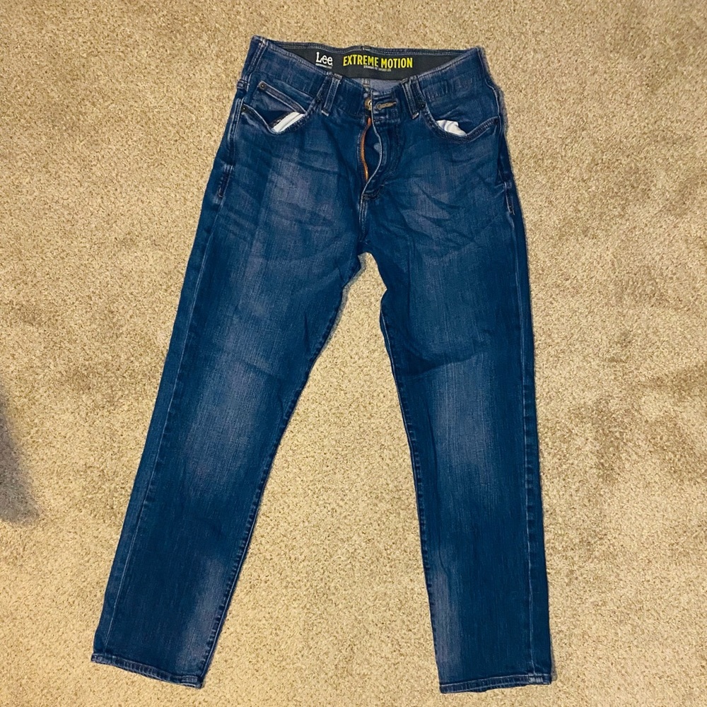 LEE - men’s jeans - size - 32 waist - LIGHT blue